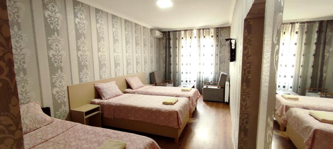 Hotel Venus Tiflis Exterior foto