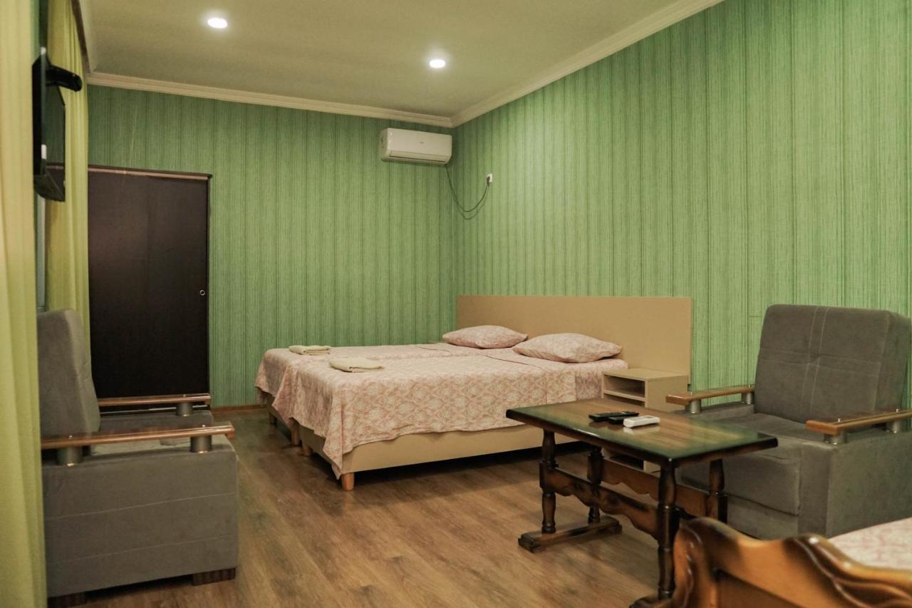 Hotel Venus Tiflis Exterior foto