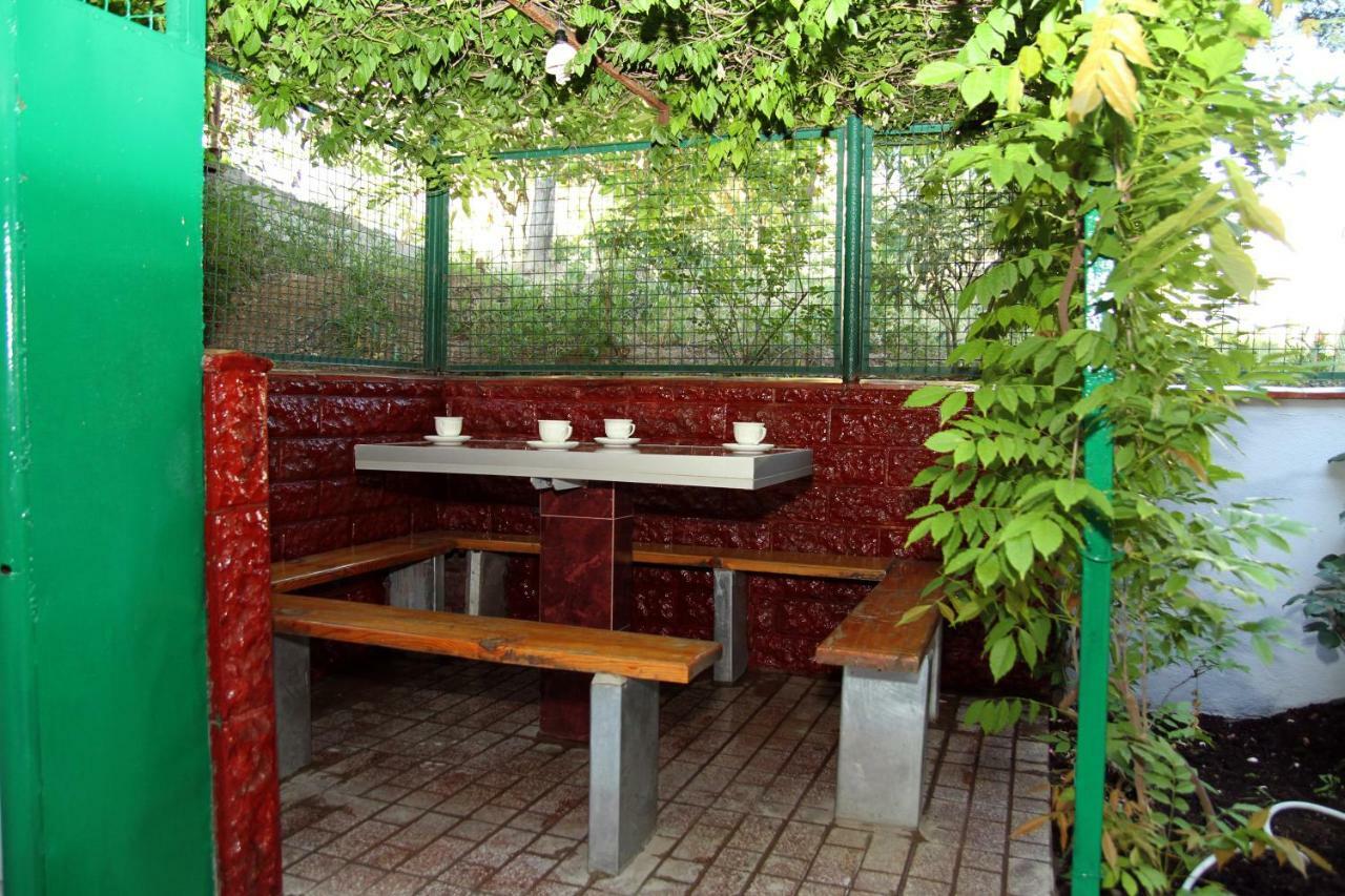 Hotel Venus Tiflis Exterior foto