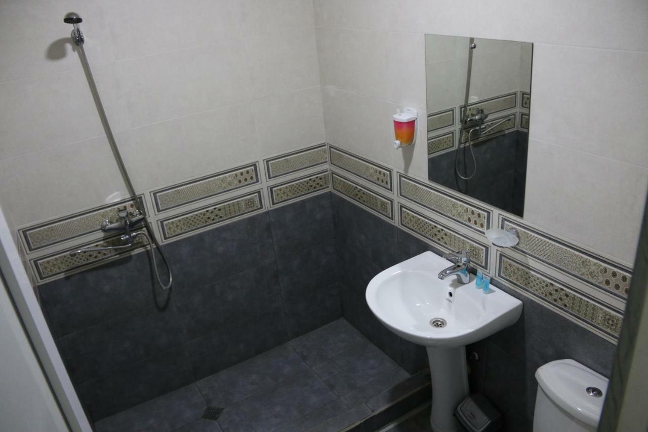 Hotel Venus Tiflis Exterior foto