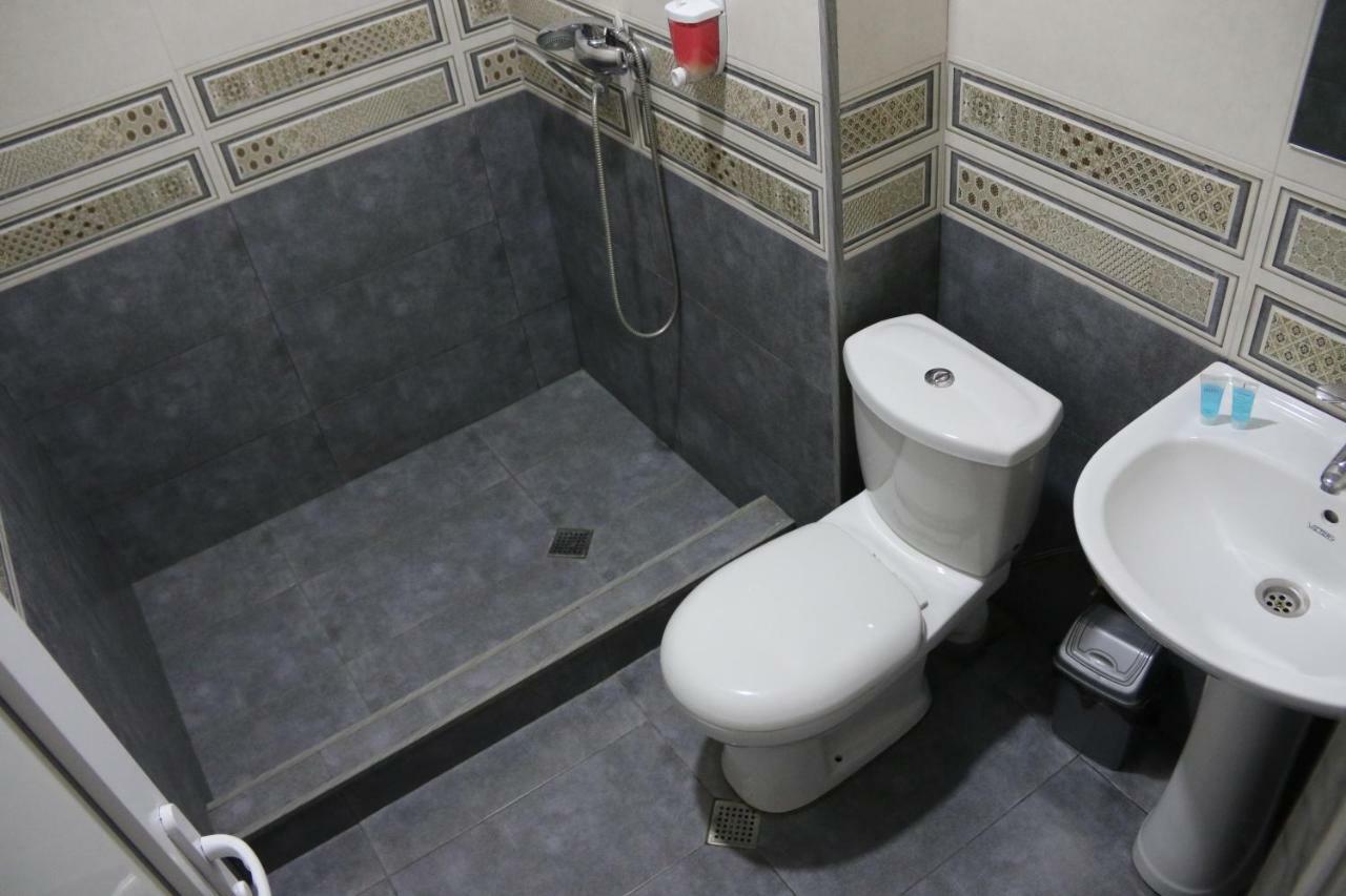 Hotel Venus Tiflis Exterior foto